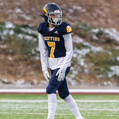 Receiver | U17 Team Alberta | Ernest Manning High-School | 6’0 ft | 160lb | Calgary, Alberta 🇨🇦| C.O 2026