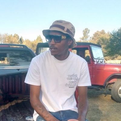 MTV1STOP's profile picture. Stop sharing everything with friends , uzolimala !