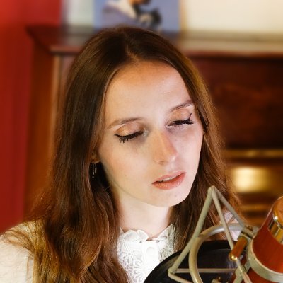 WilelminaSound's profile picture. 🦩Wilelmina est une chanteuse Pop Française.
https://t.co/7fQbMjcTdY