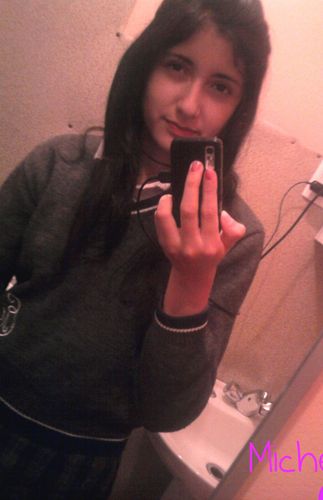 Michelle_Polett's profile picture. Hola♥, me sigues y yo te sigo=).