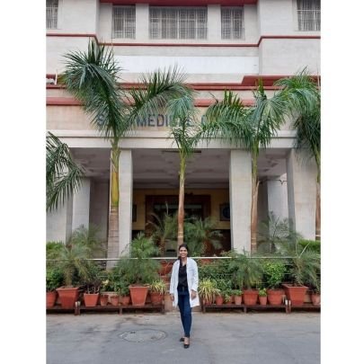 Shawbishop5's profile picture. SMS MC JAIPUR ALUMNI🩺 ~
Currently @ GMC KOTA👩🏽‍⚕️🥼 ~
Team MARINA and SHOOT forever❣️~
Stan badass women 😎
