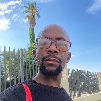 MphoMashab89028's profile picture. 