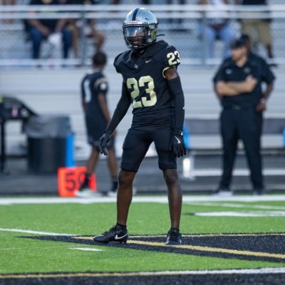 DeMarionsimp23's profile picture. Royse city highschool 🏫/5’9/3.3GPA📚/Slot Receiver/Safety/Class of 25’🎓/https://t.co/pU2t0f9UQA