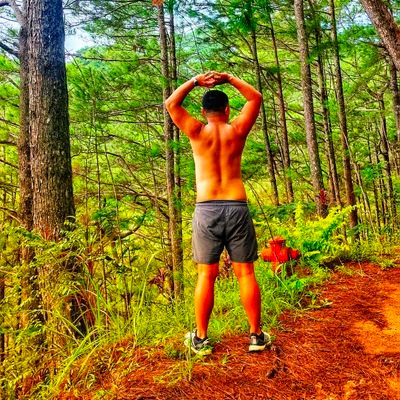 li_yho24's profile picture. 