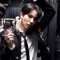 ren (@sendvi8e) 's Twitter Profile