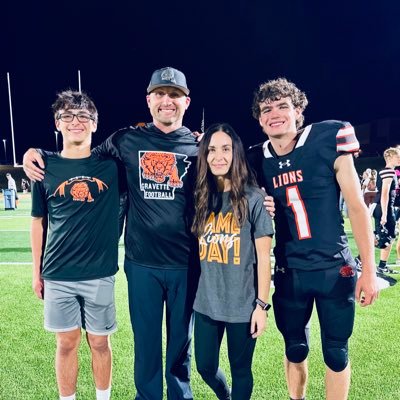 KelbyBohannon's profile picture. Husband | Dad | Believer | @Gravette_LionFB | Proverbs 3:5-6