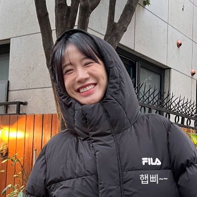 cass65210's profile picture. 🪻🧨🎒🪷🎙🏴‍☠️🥀📕🧩 🌺🪝🏰