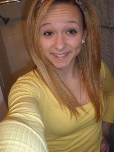 KarisaCesario's profile picture. I’m interested in music, sports, etc.