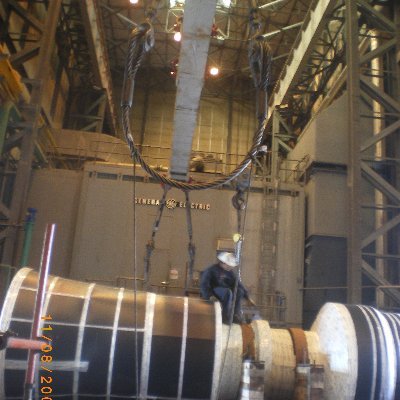 nací en Gualeguaychú, hace mucho tiempo. Vivo en Quilmes, de mi trabajo. Sobreviví y viví, en Argentina todos mis años (72)