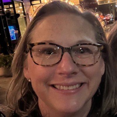 Project manager; micro-horticulturist, Etsy side-hustler; political enthusiast pushing moderate libertarianism, anti-woke rationality & ending forever wars