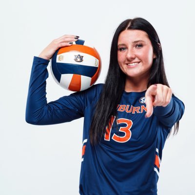 baileighc2025's profile picture. Ankeny, IA || All-State || All-District || All-Conference ll Ankeny Volleyball-Captain || Iowa Impact VB Club ll Libero || #4 || #WarEagle Auburn committed 🏐