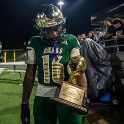 Cypress falls HS C/O 2025 | 3 SPORT ATHLETE |VARSITY ATH | W: 170 | H: 5’8 | 40: 4.5 HC: @Chrisbrister5 | Email: Ericjr0703@gmail.com phone: 281-315-6116