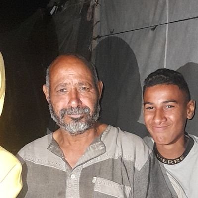 swswmd16229's profile picture. I am Somaya, 21 years old. I am responsible for my father and brother. I am trying to get out of the genocide