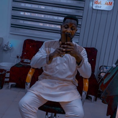 oladejo370's profile picture. Public figure