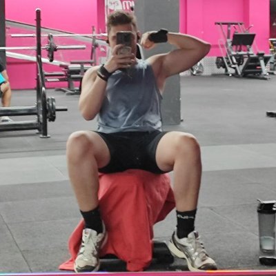 23, retired midlaner
Campeón del Circuito Tormenta
CEO of lillia mid
Estudiando psicología