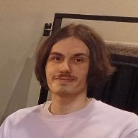 21 ans / M1 Droit pénal et sciences criminelles / Whovian