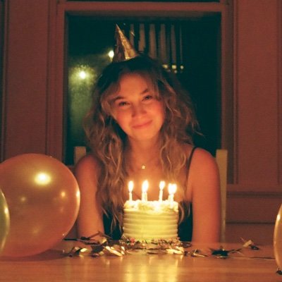 sydneyfrommars's profile picture. :’)