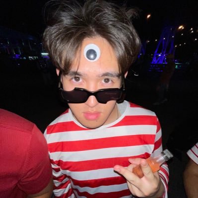 Noah4DaNguyen's profile picture. what am I supposed to put here?