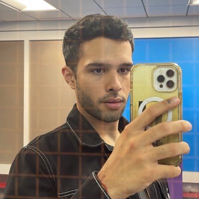 Jehhsie's profile picture. 