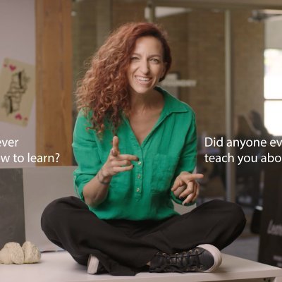 LearningPirate's profile picture. Scientific Learning Designer, researcher, speaker, pirate and oh so much more.🏴‍☠️ Taking people on a journey to join forces with their brains.🧠
