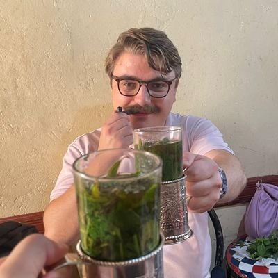 NikoCarstens's profile picture. Hellerupdreng sluppet fri i Aalborg.