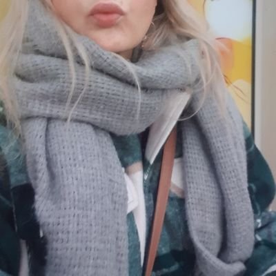 Zwischen Shitposts & unerklärbaren
🐣