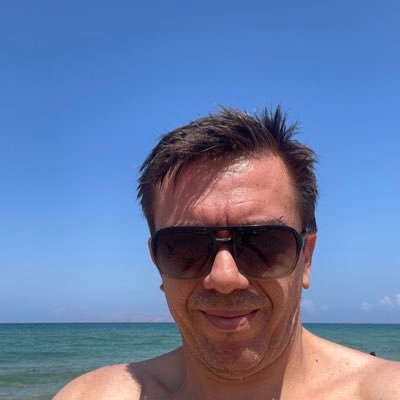 r_loukas's profile picture. 