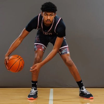 2027 Guard #21 @CaravelMbb GPA: 3.8 Height: 6’1” Wingspan: 6’5.5” AAU: @eccyclonesbball