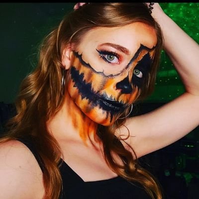 @Twitch & @Youtube Partner ● Voice Actor ● Partnered w/@fractalofficial ● #Phasmophobia #Horror ● Twitch Pride & Women's Guild ● 💌: cooper@notmanagement.no