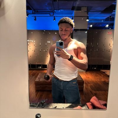 shemarmoorore's profile picture. 