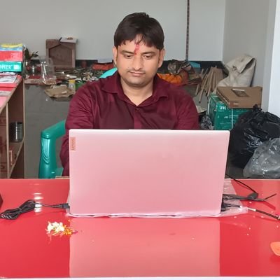 बच्चों के मन को जानने वाली मां और भविष्य को संवारने वाले पिता यही
हमारे इस दुनिया के साक्षात भगवान है।🙏🙏