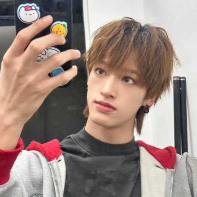 1128_bbl's profile picture. ⁎⁺˳✧༄ messages from 🦌🍔 ˚✧₊ ⚠️ translations may contain inaccuracies ⚠️