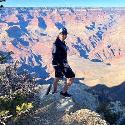 SrWellsington's profile picture. 