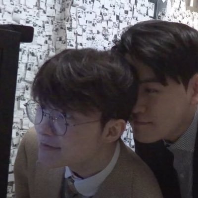 뱌 Profile