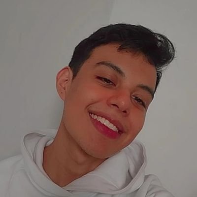 24 años🐝 // L(G)BT 🏳️🌈 // Twitch Streamer ❤️ // Diseño y animación
