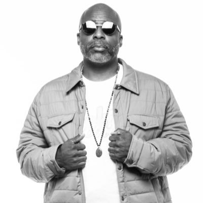 Author of 'The Art of Saying No' the memoirs of a naive poet, Lyricist of the collective M.O.E.T. | Spoken Word Performer |
Graffiti Bleu Worldwide LLC