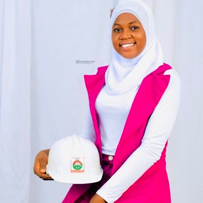 aminat_wak8901's profile picture. UI/UX | Student Software Engineer @Alx | Back-end devs