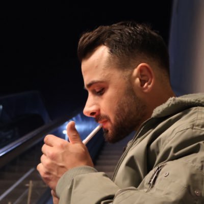 ichbinn_samet's profile picture. Deist, Mütemadiyen Siyasetçi, Yazar Ve Çizer