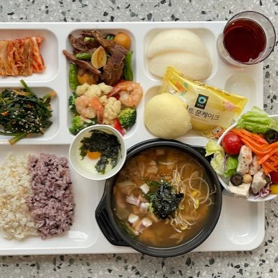 회사 구내식당 급식계정, 오늘의 메뉴, 맛있는 하루 되세요 🌿 궁금하신 레시피 있으면 언제든지 물어보세요 :) 인스타그램에도 레시피 게시되어 있습니다.