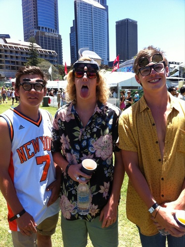 Tammy_One's profile picture. Low brow but I rock a lil know how. https://t.co/iKrntvSFSy https://t.co/Ie3kW3MbmA