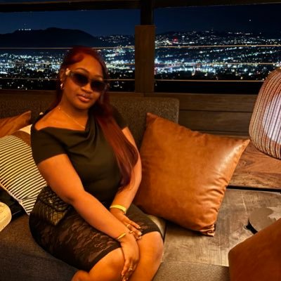 taytayisyodaddy's profile picture. a master of my fate ✨. shop @simonesskncare 💖