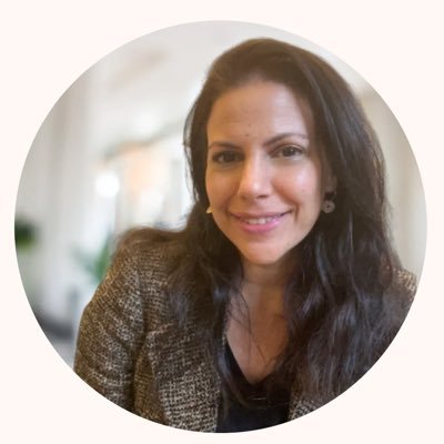 Social media strategist 🎯 | Founder of The Marketing Club. Helping you attract clients & make money with social media marketing | Join our free community
