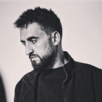 Responsable de diseño en @Atleti. Mis tuits no me representan, pero mis likes sí. Gracioso, pero no mucho.