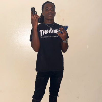 compodasavage4's profile picture. Artist🎶🎧🎤 Instagram: @Jaycompo_dondada Facebook: Jay Compo