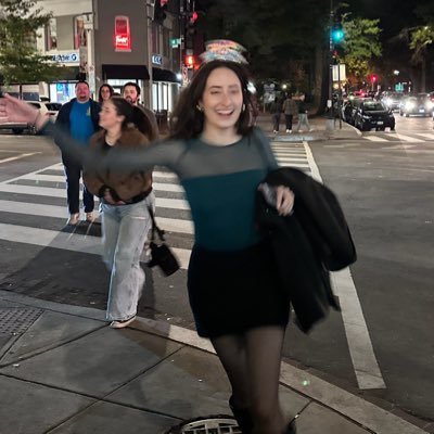 Philly girl with a DC address | professional instigator, ditz, the Baltimore-Washington parkway’s biggest hater (she/her)