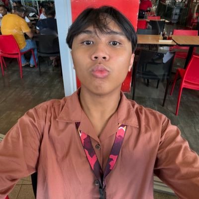 aldricleuterio's profile picture. making sure my dreams see daylight 🌻🔱