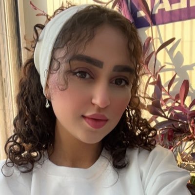 negintm_4's profile picture. 💚🤍❤️🕊️