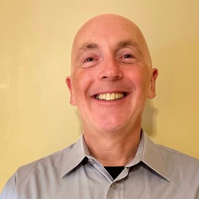 Fundraiser. Writer of puns. Fan of live stand-up. LUFC fanatic - MOT / ALAW.