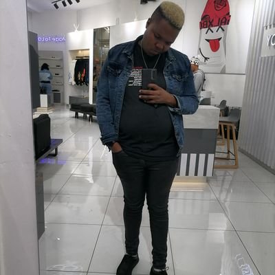 Everythinfxntse's profile picture. Osae badisa ane Teit dilo ditlo namela RunX 😞🤞🏾🤞🏾