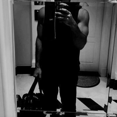 O0ldd's profile picture. •Developer 💻 •Turning coffee into code ☕ •Builder of Ideas 🚀 •Code. Create. Repeat 🔁